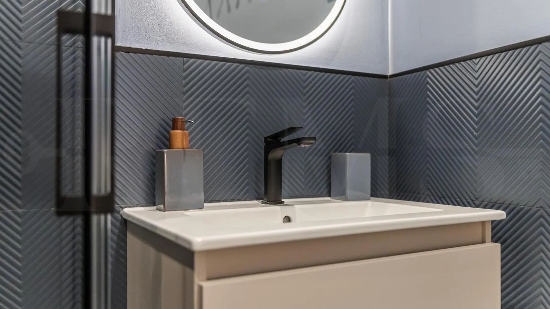 Apartament Modern & Stylish 3Br In The Heart Of Malaga By Rems